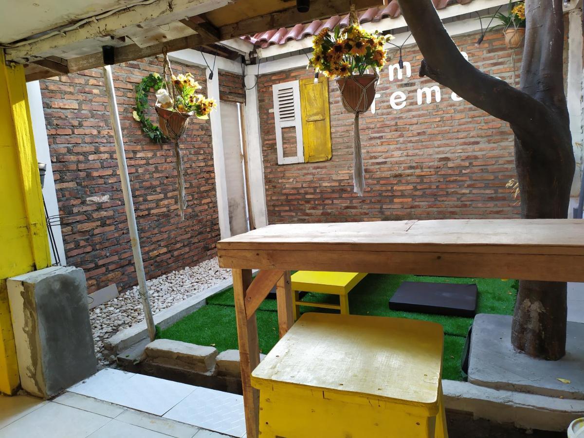 Rumah Teman Backpacker Semarang Exterior photo