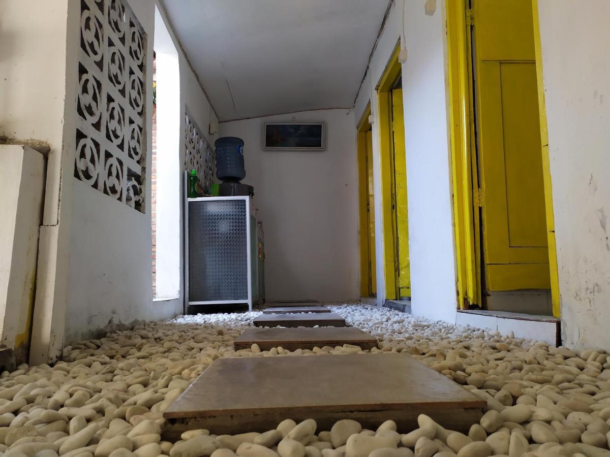 Rumah Teman Backpacker Semarang Exterior photo